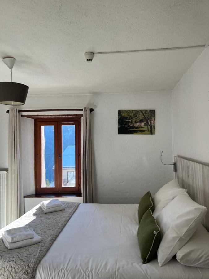 Le Prieure Hotel Uvernet-Fours Exterior photo